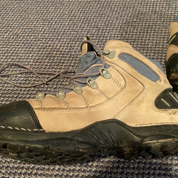 Danner winter boots. TFX sole tread. Size 11 women’s. Gore-Tex. Fast shipping. - Picture 7 of 15